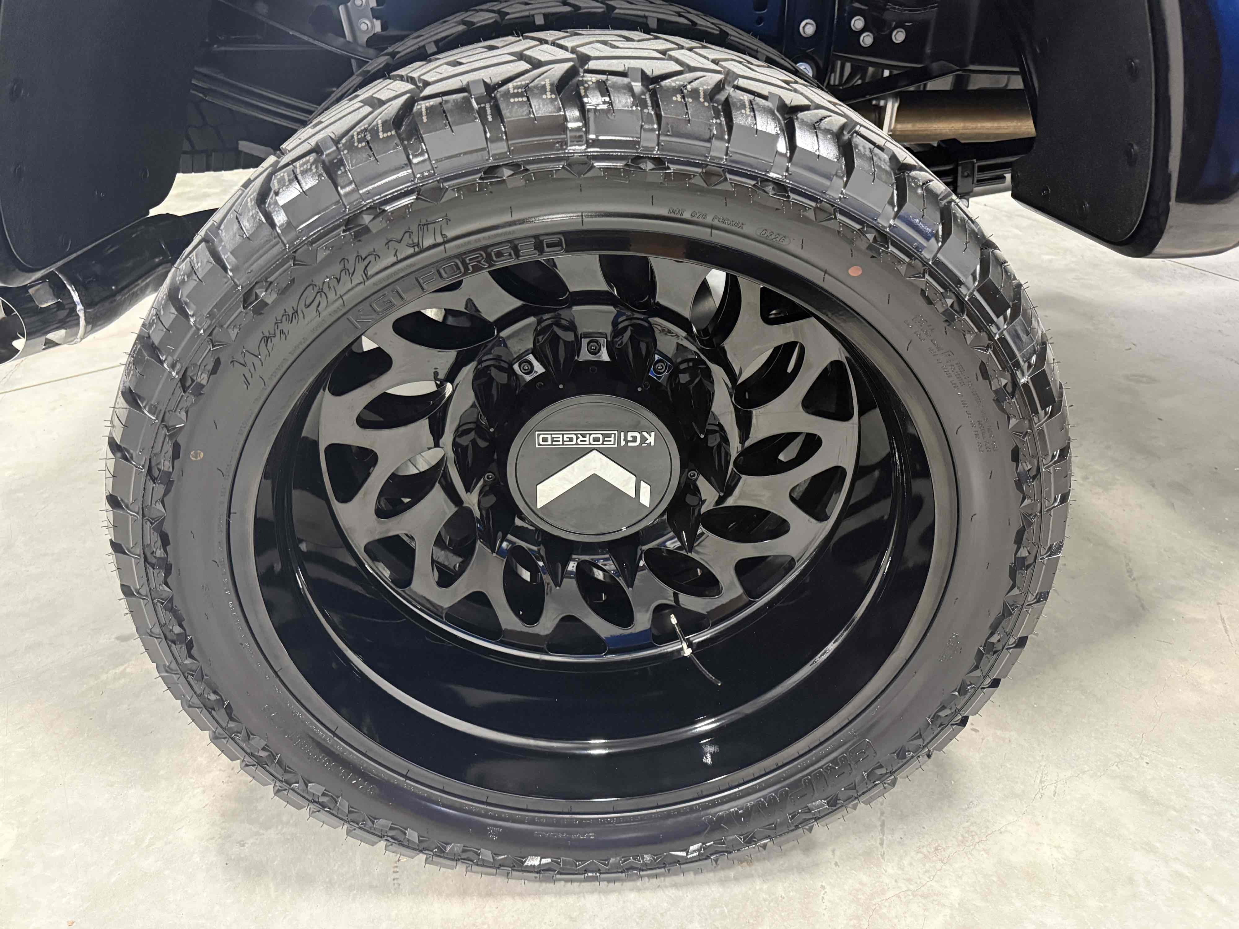 Photo 109 of this Ford Super Duty F-450 DRW