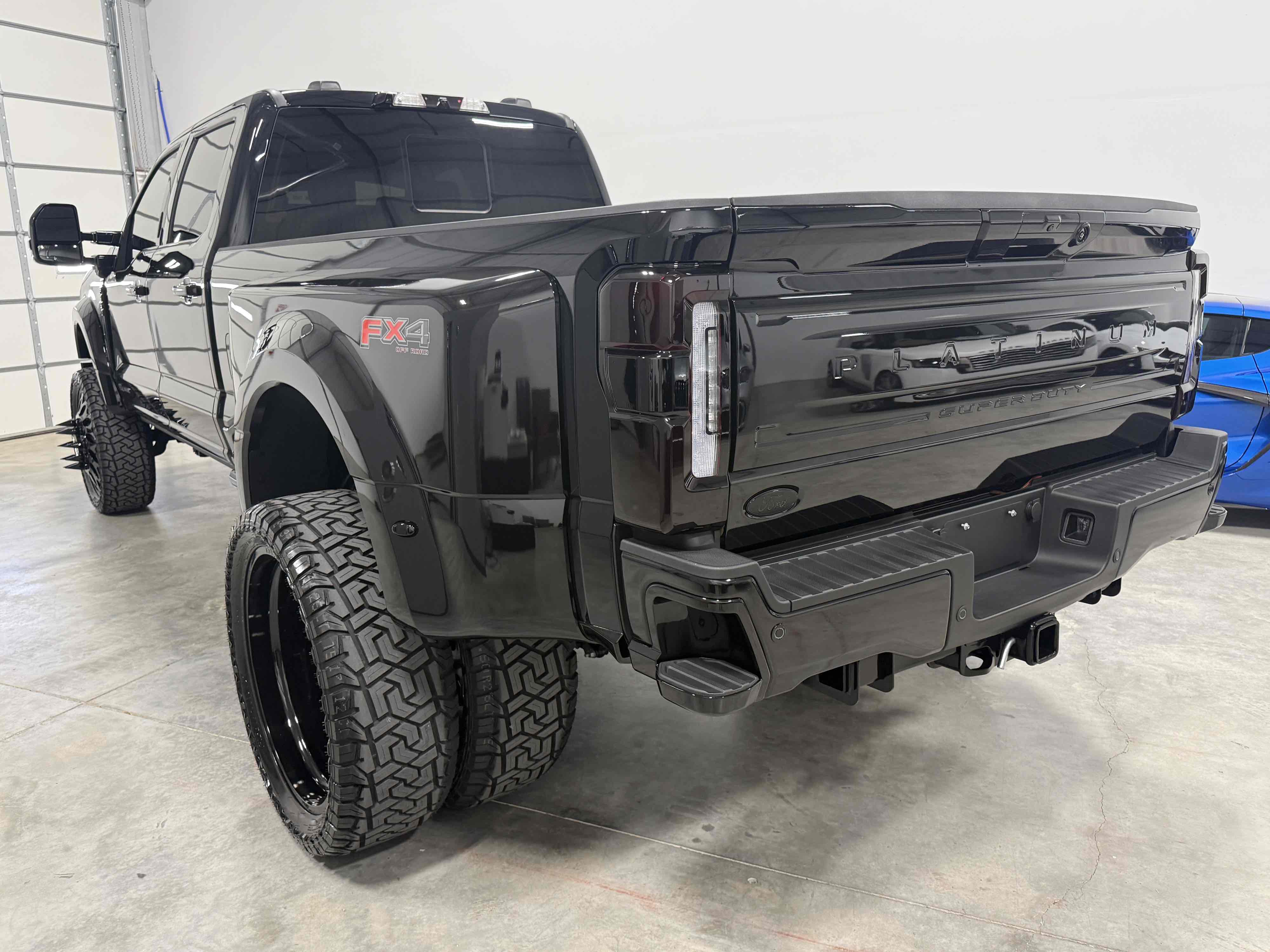Photo 113 of this Ford Super Duty F-450 DRW