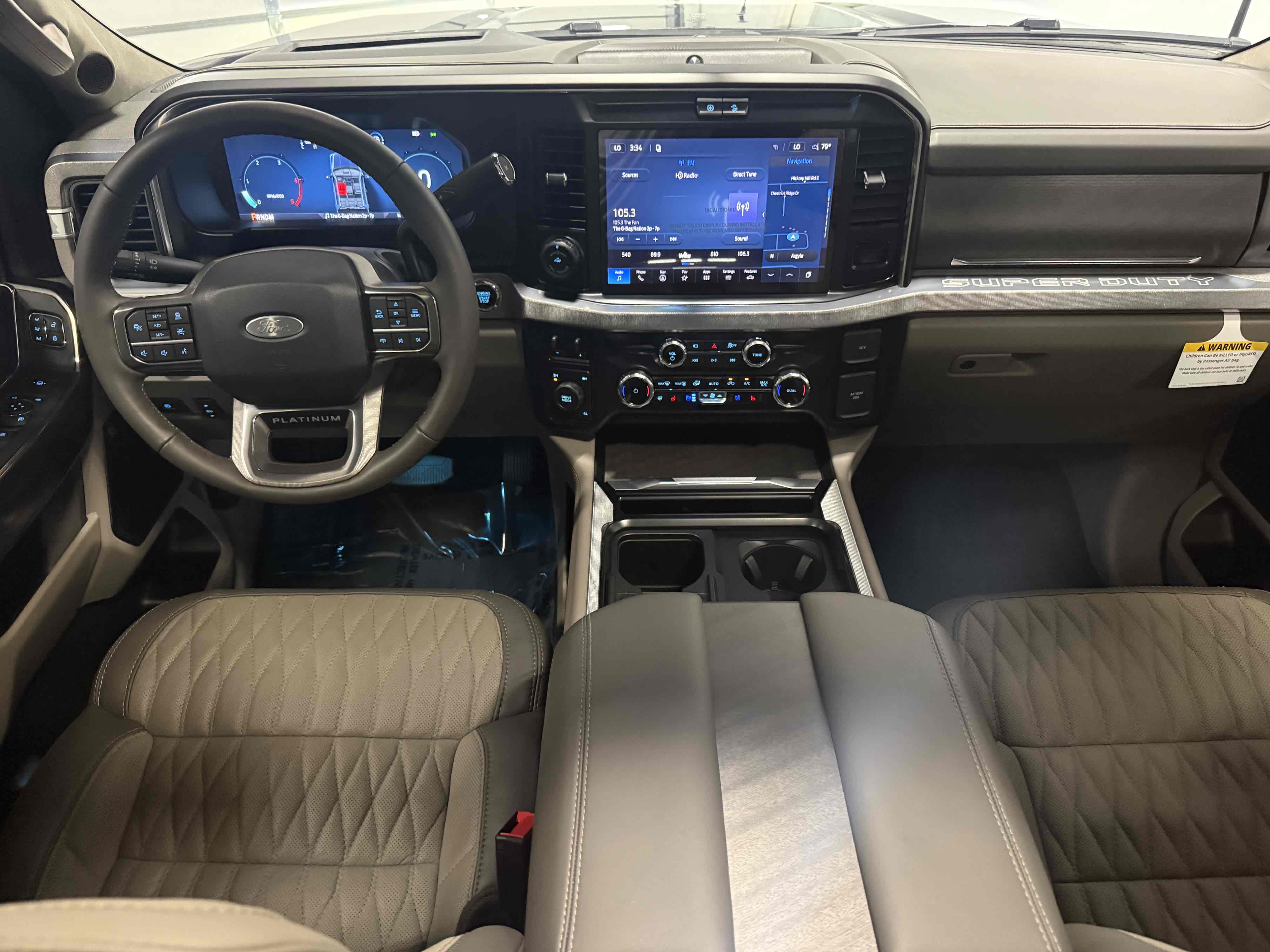 Photo 135 of this Ford Super Duty F-450 DRW