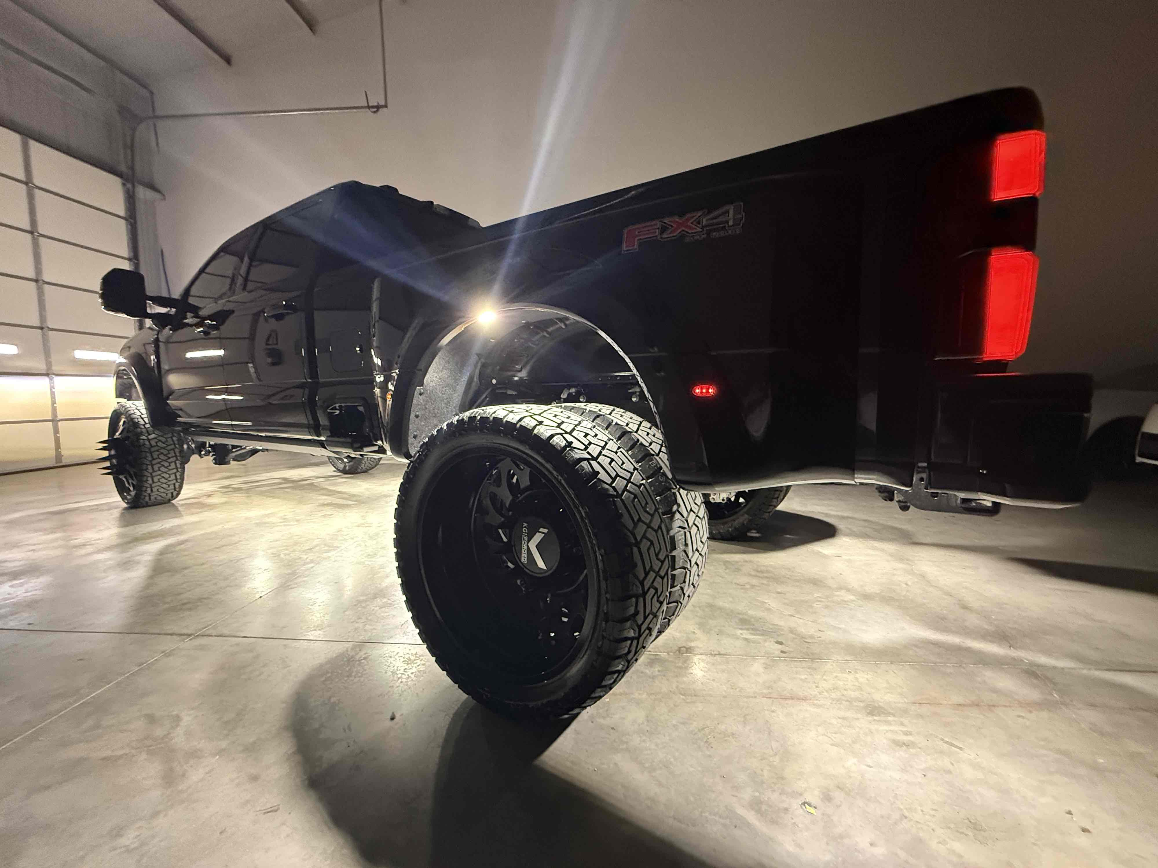 Photo 142 of this Ford Super Duty F-450 DRW