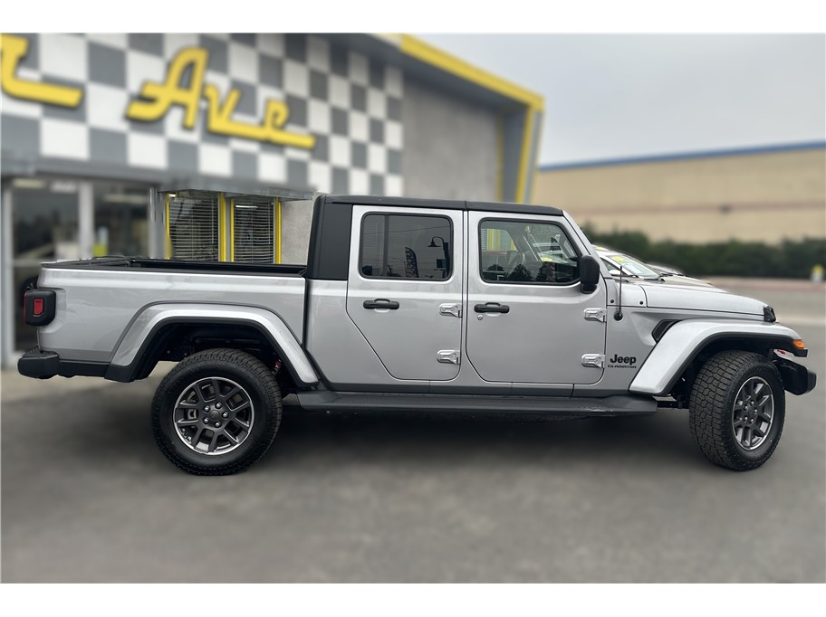 2020 Jeep Gladiator ALTITUDE - Photo 11
