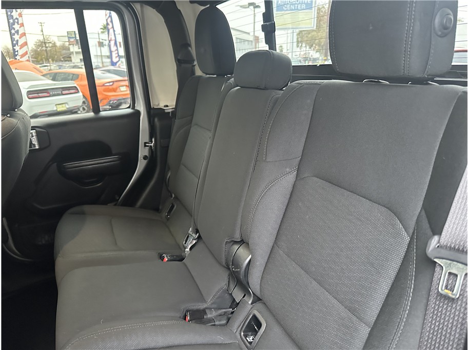 2020 Jeep Gladiator ALTITUDE - Photo 32