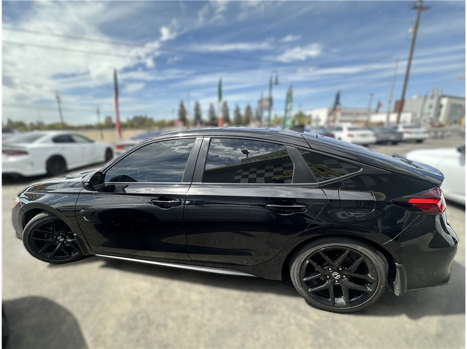 Photo 5 of this Honda Civic Hatchback