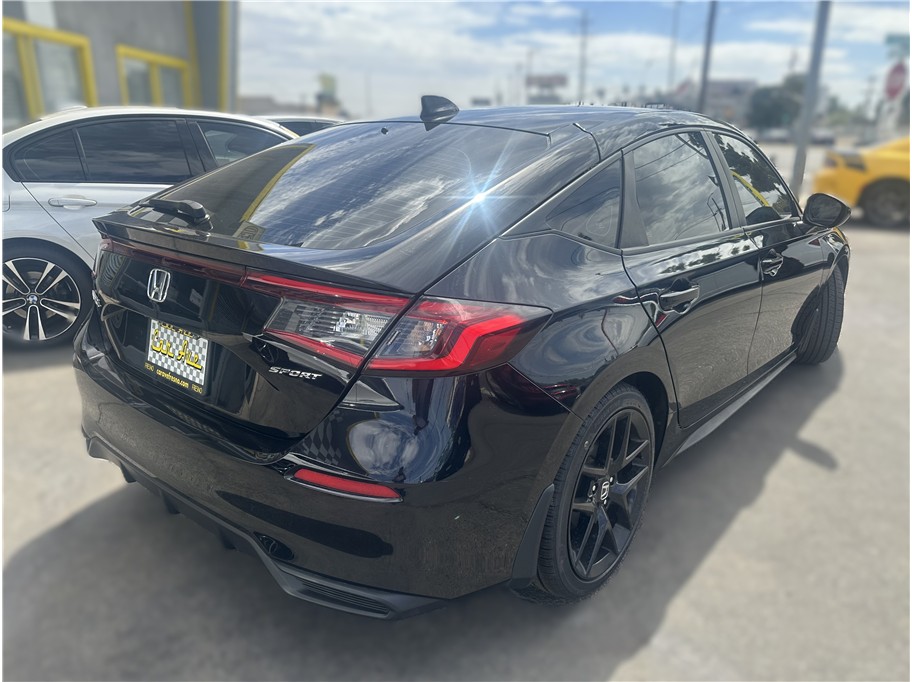Photo 10 of this Honda Civic Hatchback