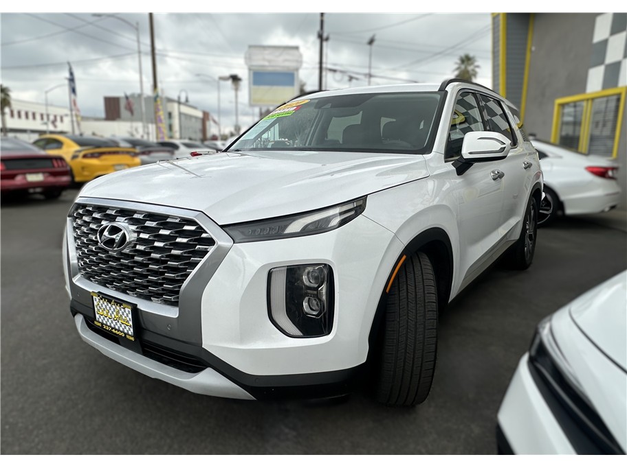 Photo 4 of this Hyundai Palisade