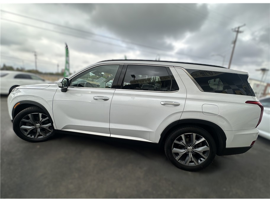 Photo 5 of this Hyundai Palisade