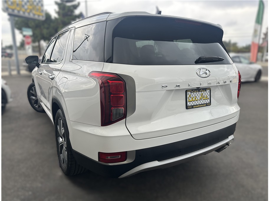 Photo 7 of this Hyundai Palisade