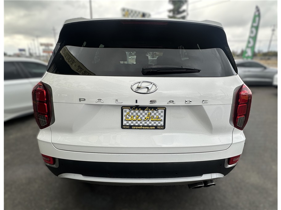 Photo 8 of this Hyundai Palisade