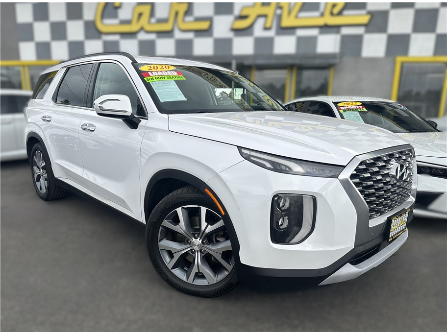Photo 12 of this Hyundai Palisade