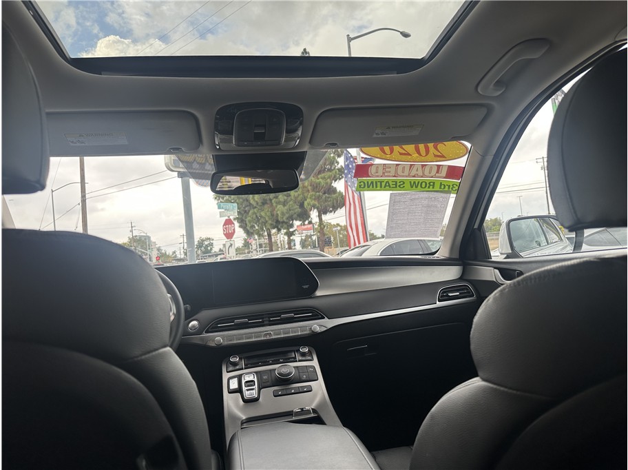 Photo 17 of this Hyundai Palisade