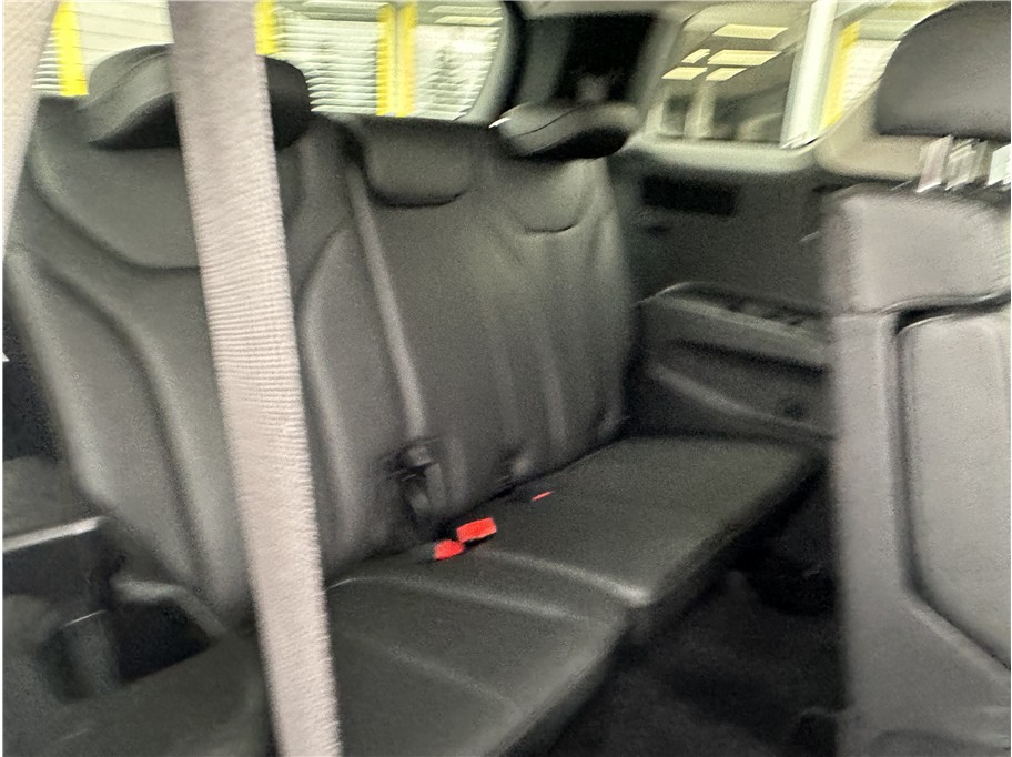 Photo 28 of this Hyundai Palisade