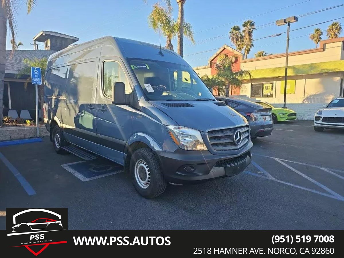 2018 Mercedes-Benz Worker 2500 Standard Roof V6 144"  RWD