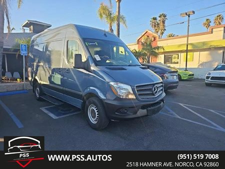 2018 Mercedes-Benz Worker 2500 Standard Roof V6 144"  RWD