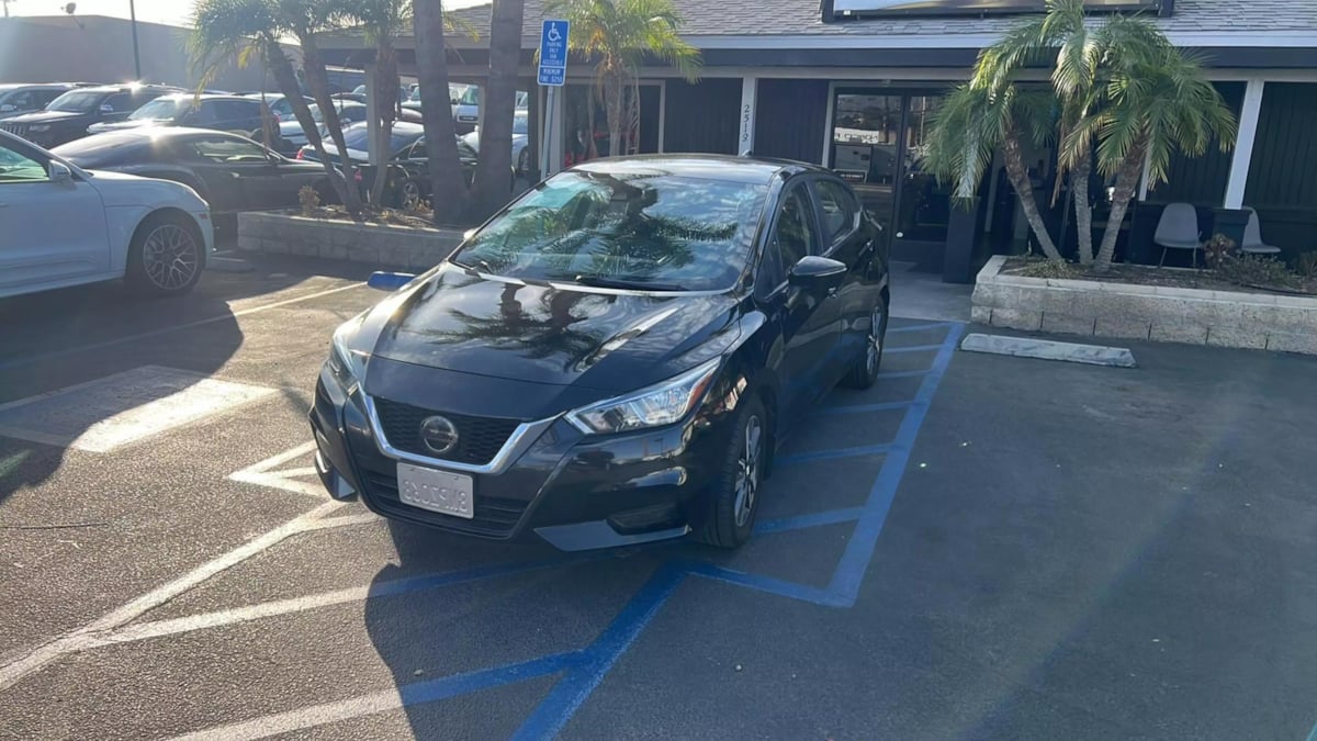 2020 Nissan Versa SV