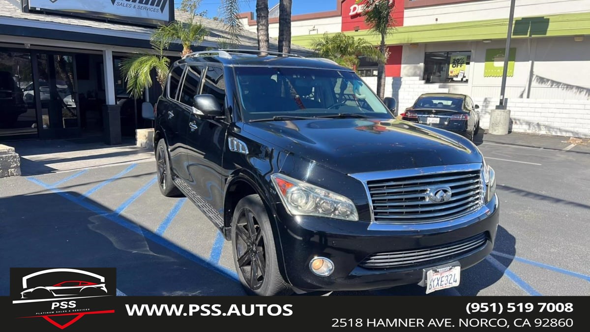 2012 INFINITI QX56 7-passenger