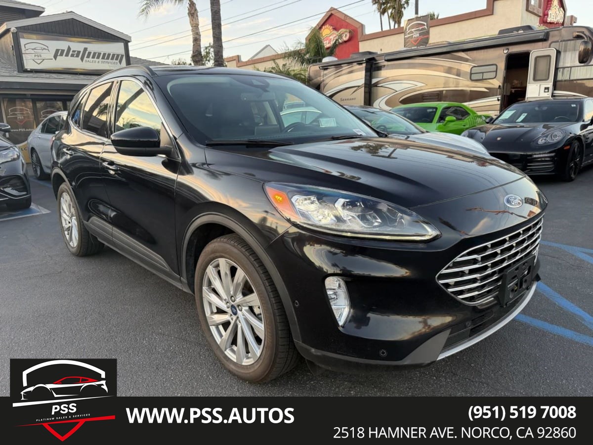 Ford Escape Hybrid Titanium AWD