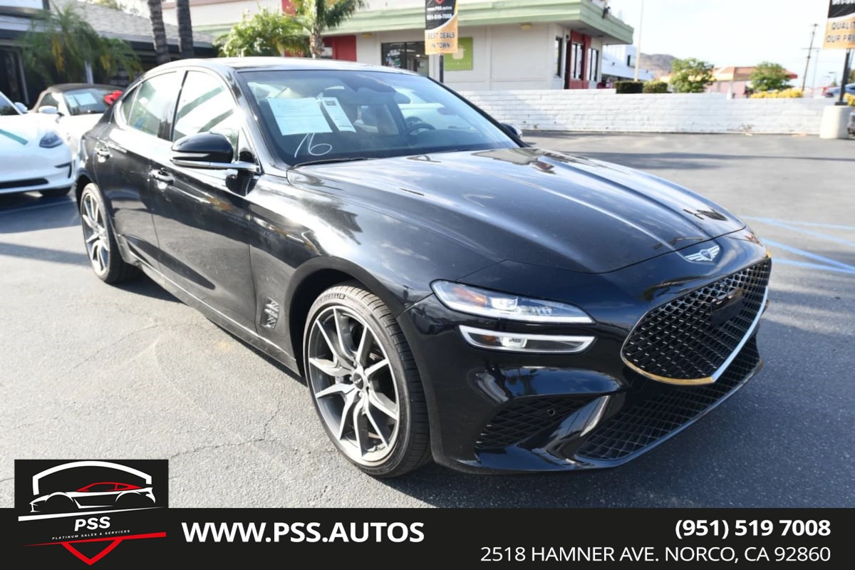 2025 Genesis G70 2.5T Standard's photo