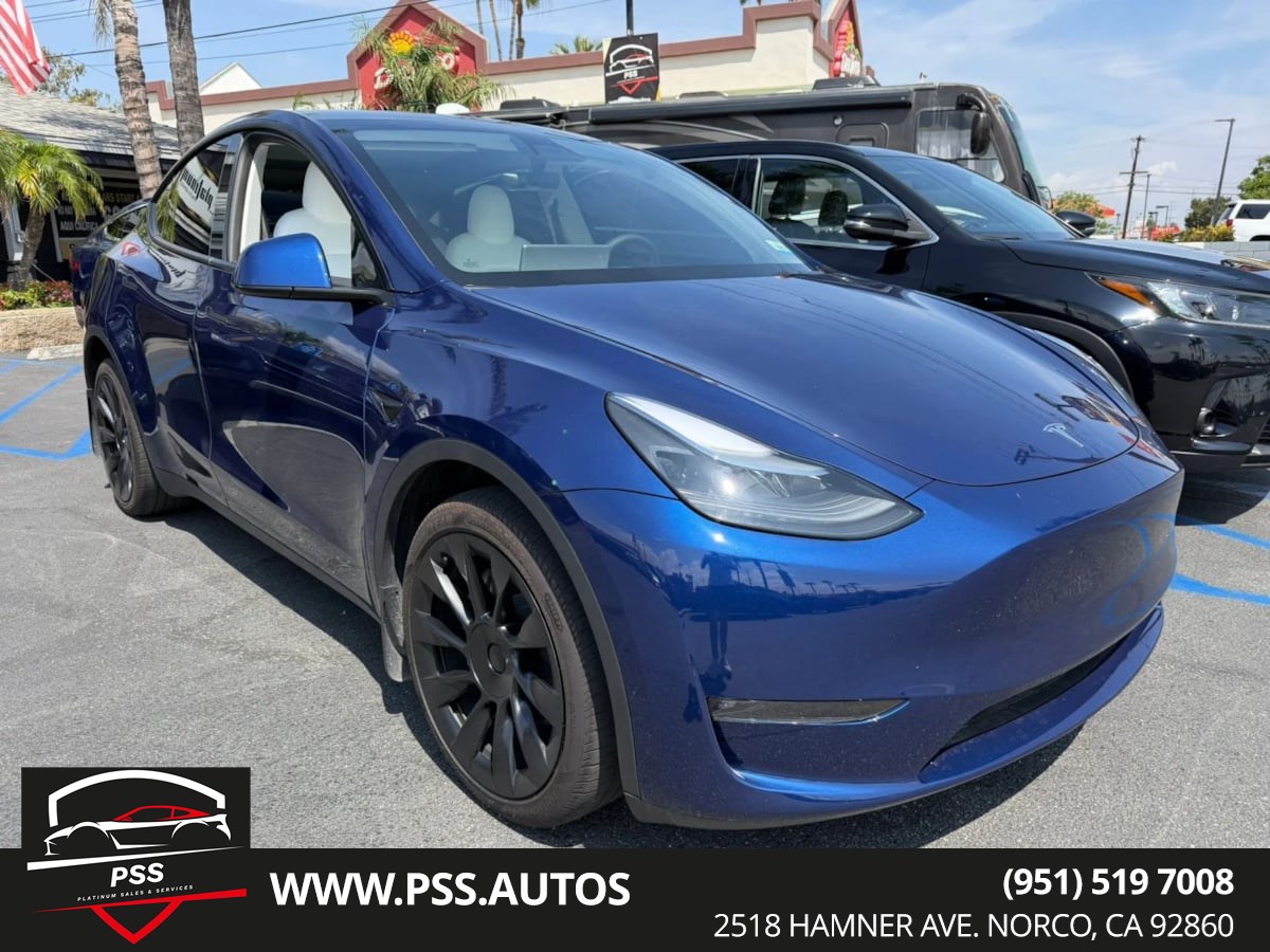 2023 Tesla Model Y Long Range Dual Motor All-Wheel Drive's photo