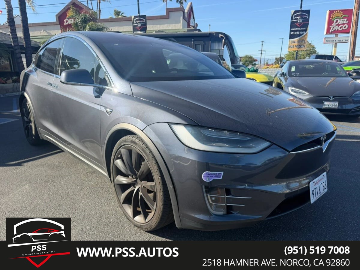 2019 Tesla Model X Long Range's photo