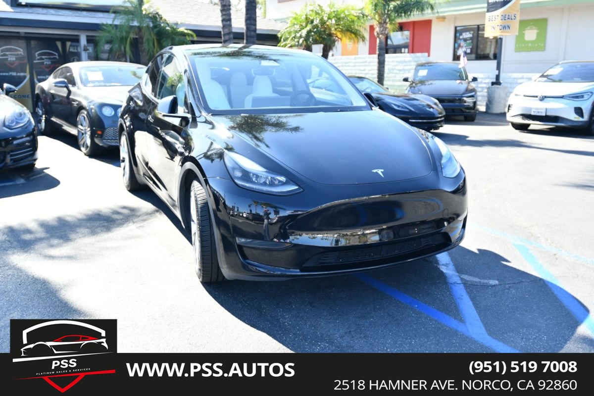 2024 Tesla Model Y Long Range Dual Motor All-Wheel Drive's photo