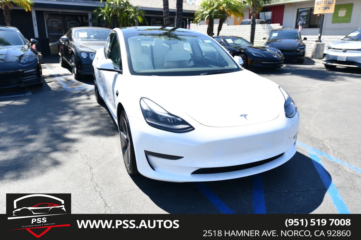 2023 Tesla Model 3 -'s photo