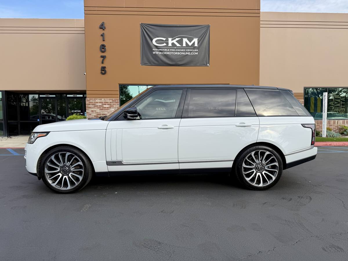 2016 Land Rover Range Rover SuperCharged photo 3