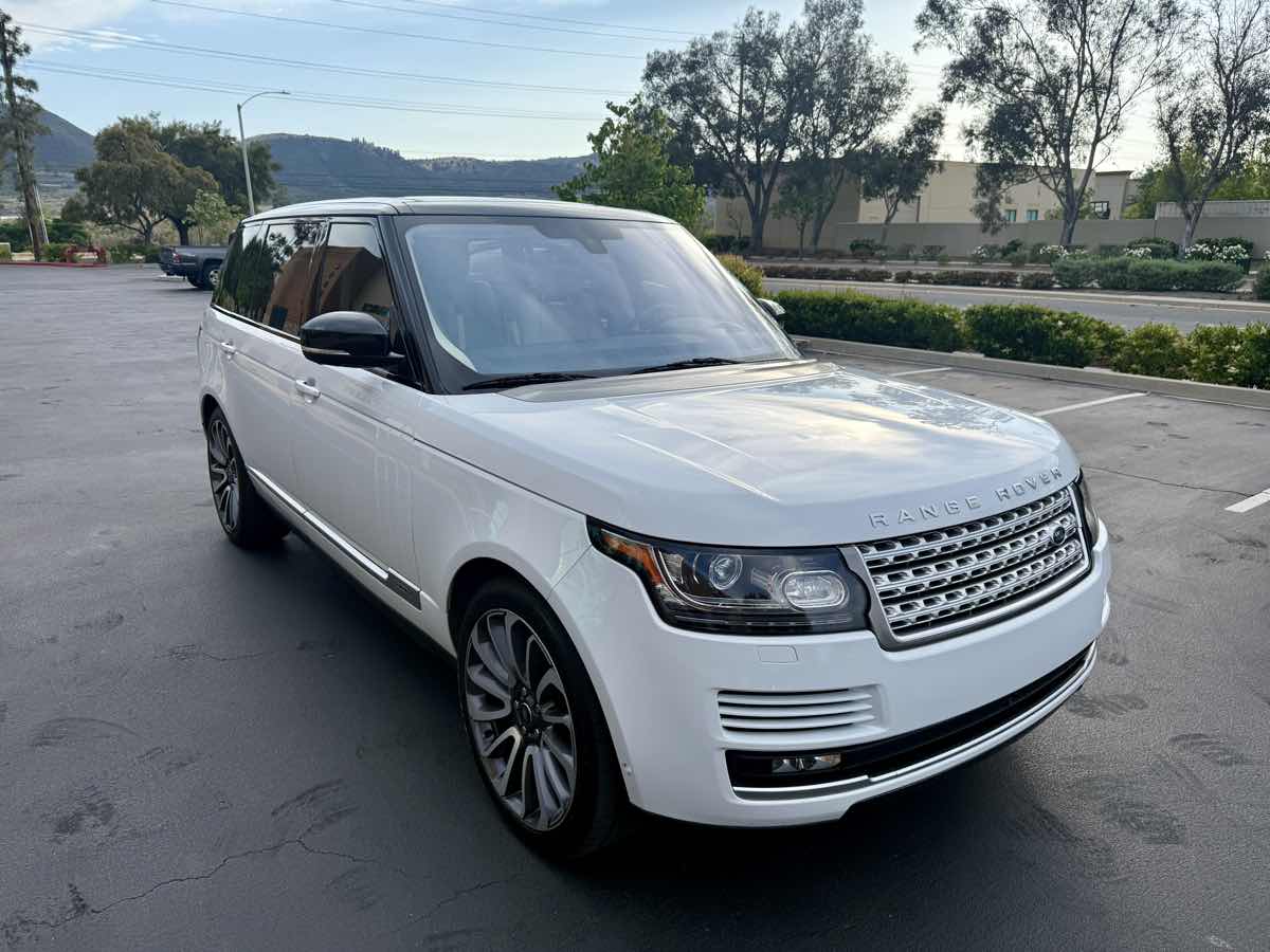2016 Land Rover Range Rover SuperCharged photo 8