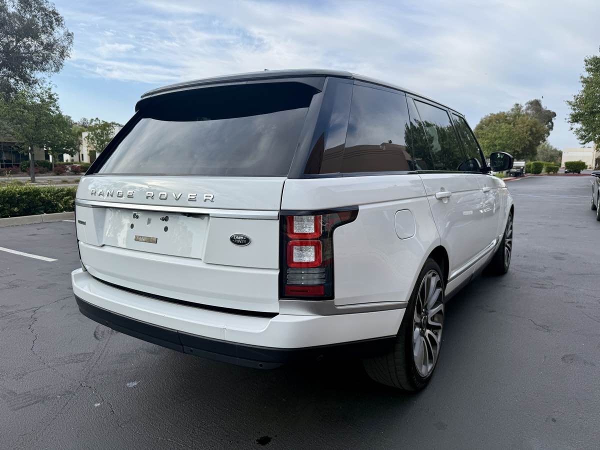 2016 Land Rover Range Rover SuperCharged photo 10