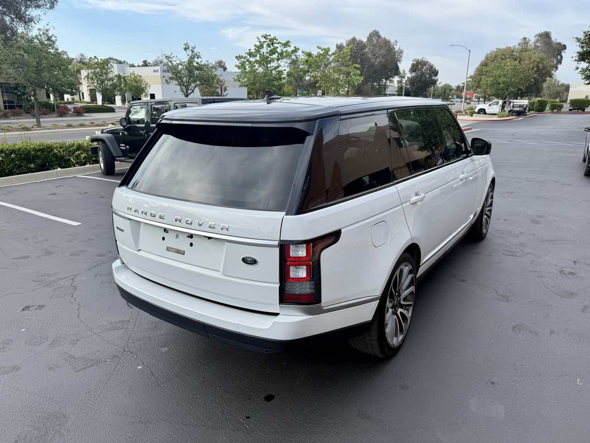 2016 Land Rover Range Rover SuperCharged photo 11