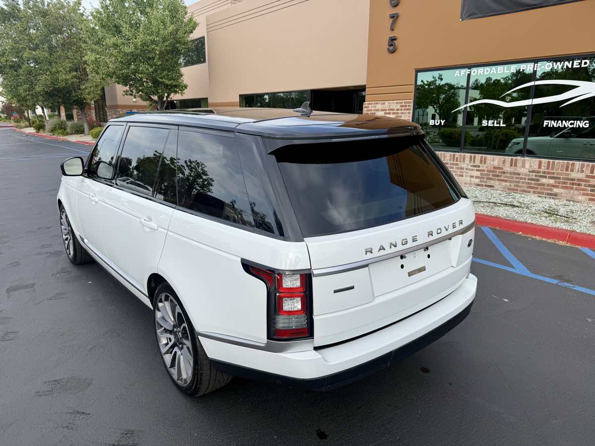 2016 Land Rover Range Rover SuperCharged photo 14
