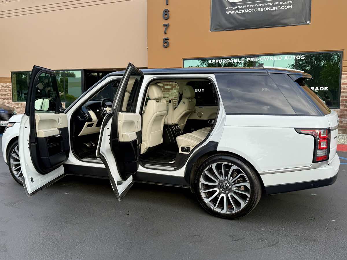 2016 Land Rover Range Rover SuperCharged photo 25