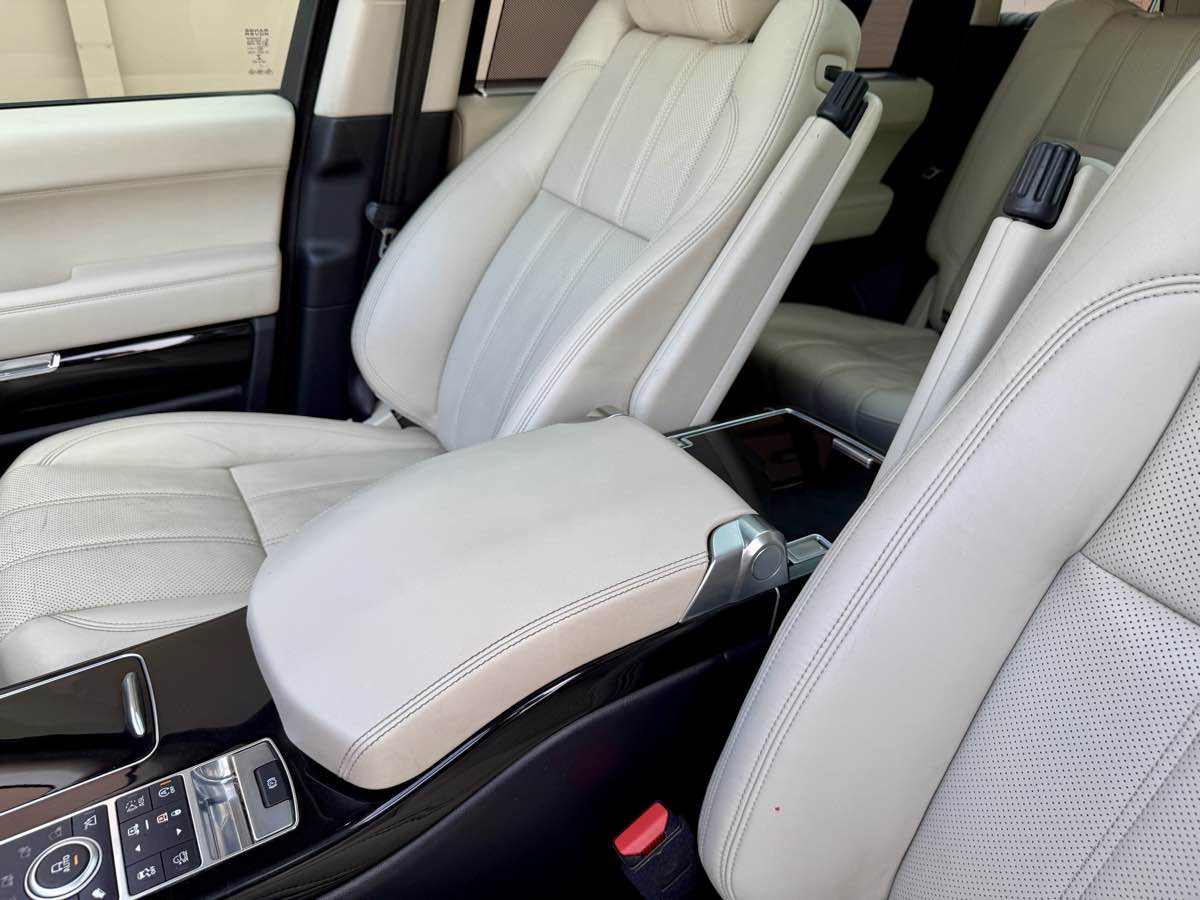 2016 Land Rover Range Rover SuperCharged photo 47