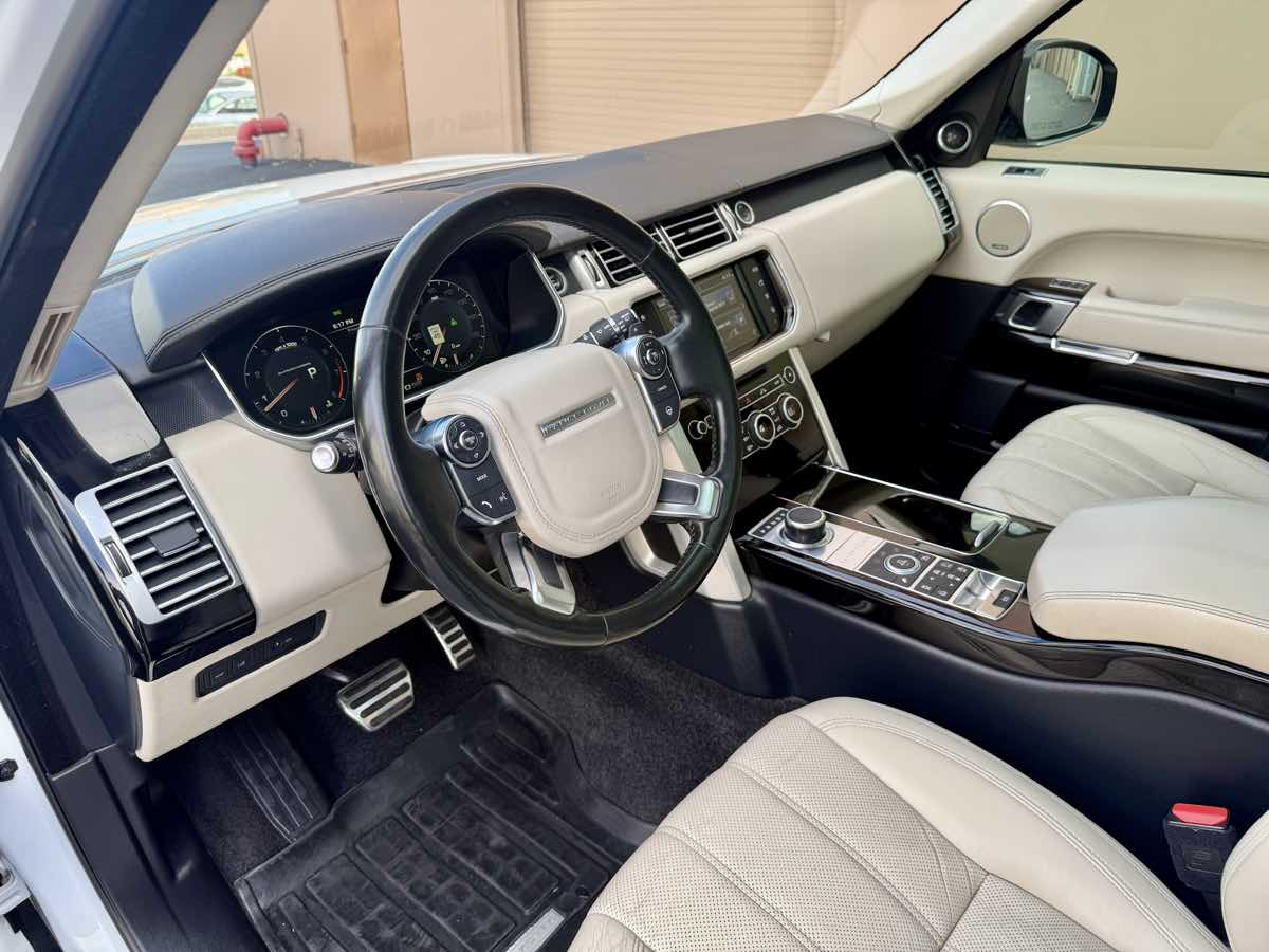 2016 Land Rover Range Rover SuperCharged photo 48
