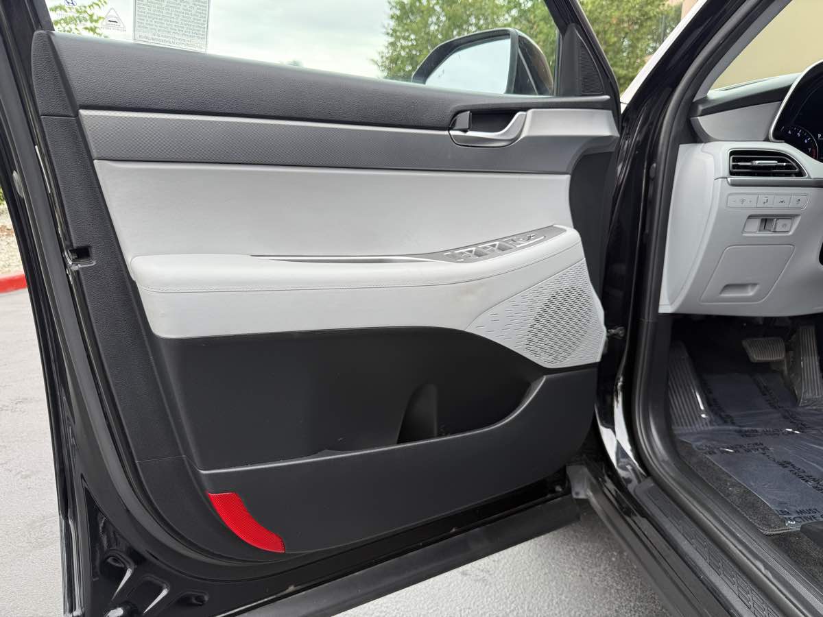 2020 Hyundai Palisade SEL photo 32