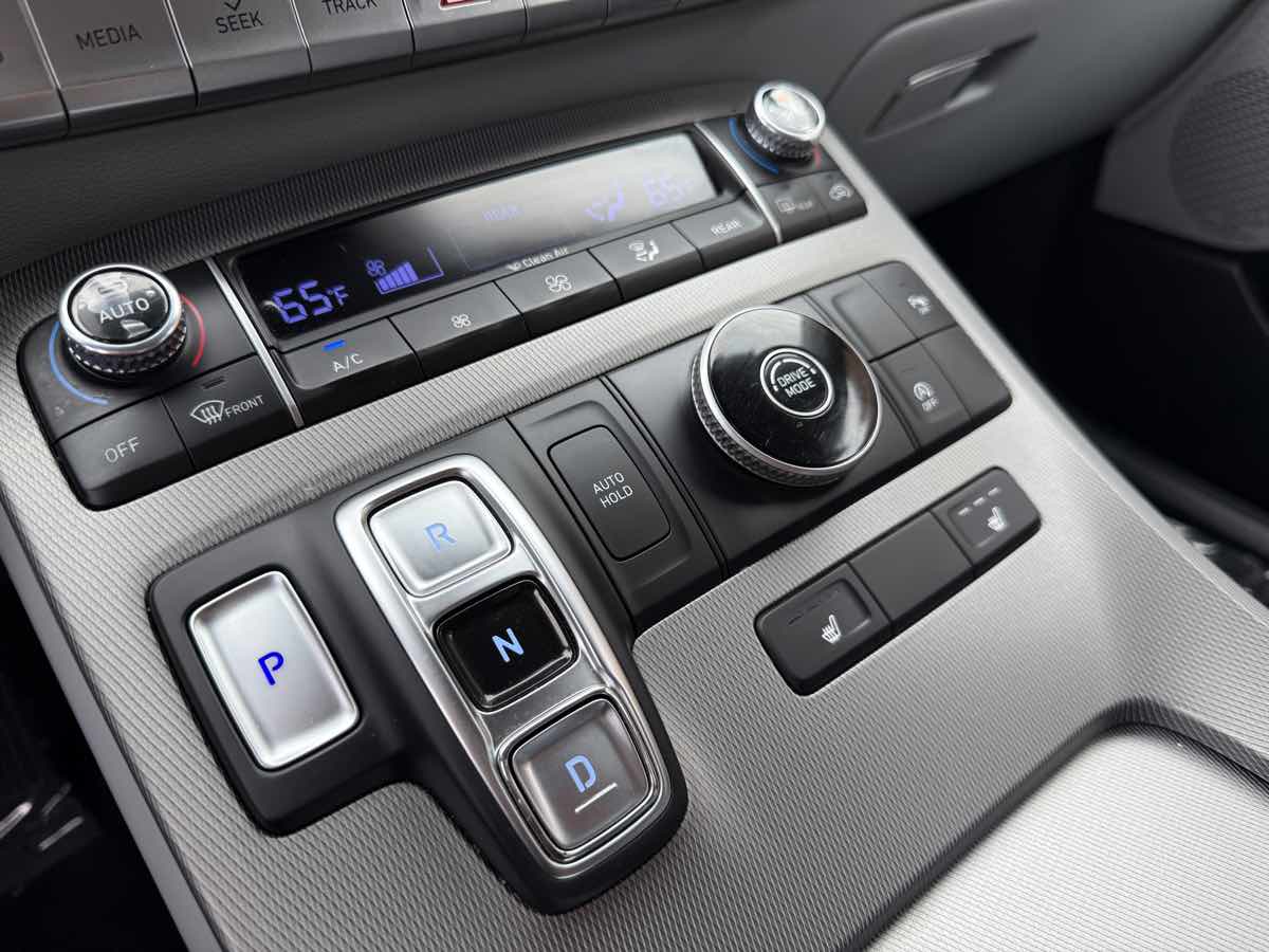 2020 Hyundai Palisade SEL photo 48