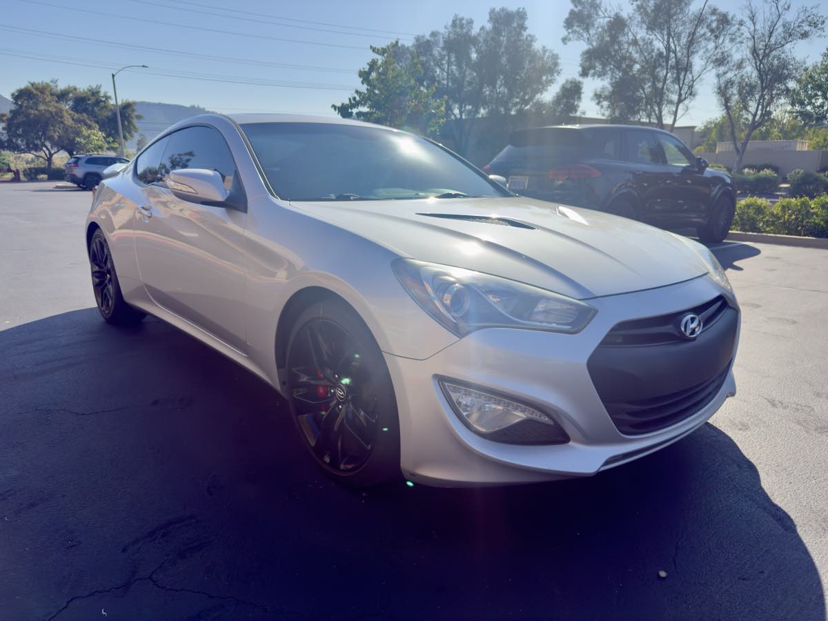2014 Hyundai Genesis Coupe 3.8 Ultimate photo 7