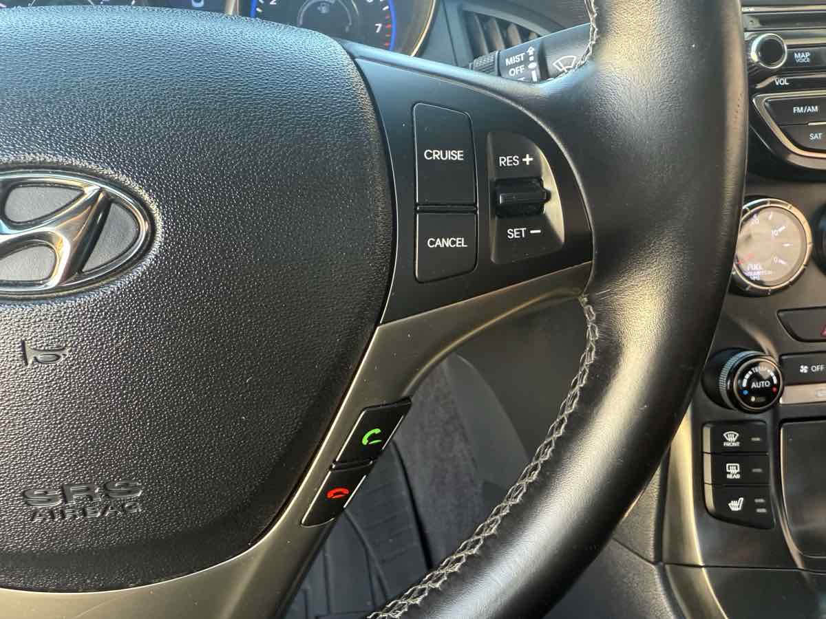 2014 Hyundai Genesis Coupe 3.8 Ultimate photo 23