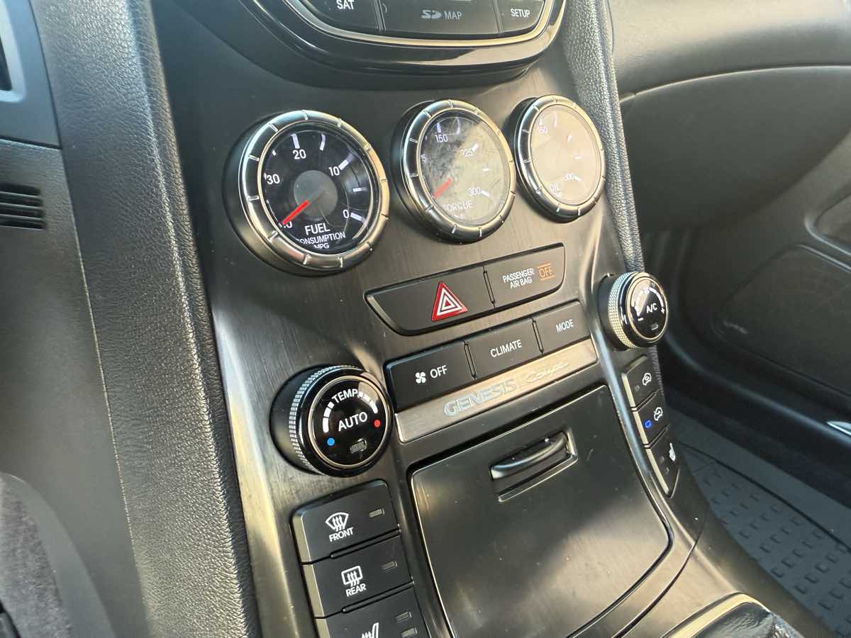 2014 Hyundai Genesis Coupe 3.8 Ultimate photo 26