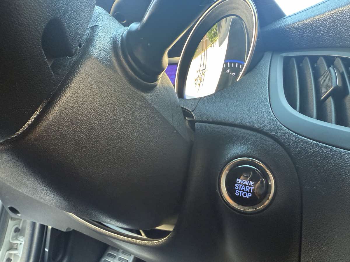 2014 Hyundai Genesis Coupe 3.8 Ultimate photo 33