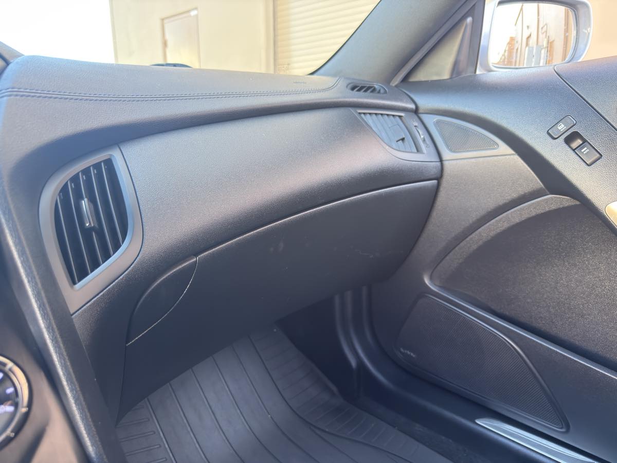 2014 Hyundai Genesis Coupe 3.8 Ultimate photo 34