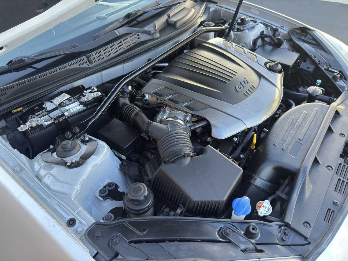 2014 Hyundai Genesis Coupe 3.8 Ultimate photo 48