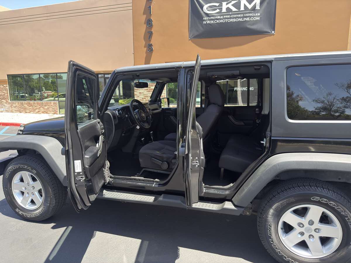 2013 Jeep Wrangler Unlimited Sport photo 16