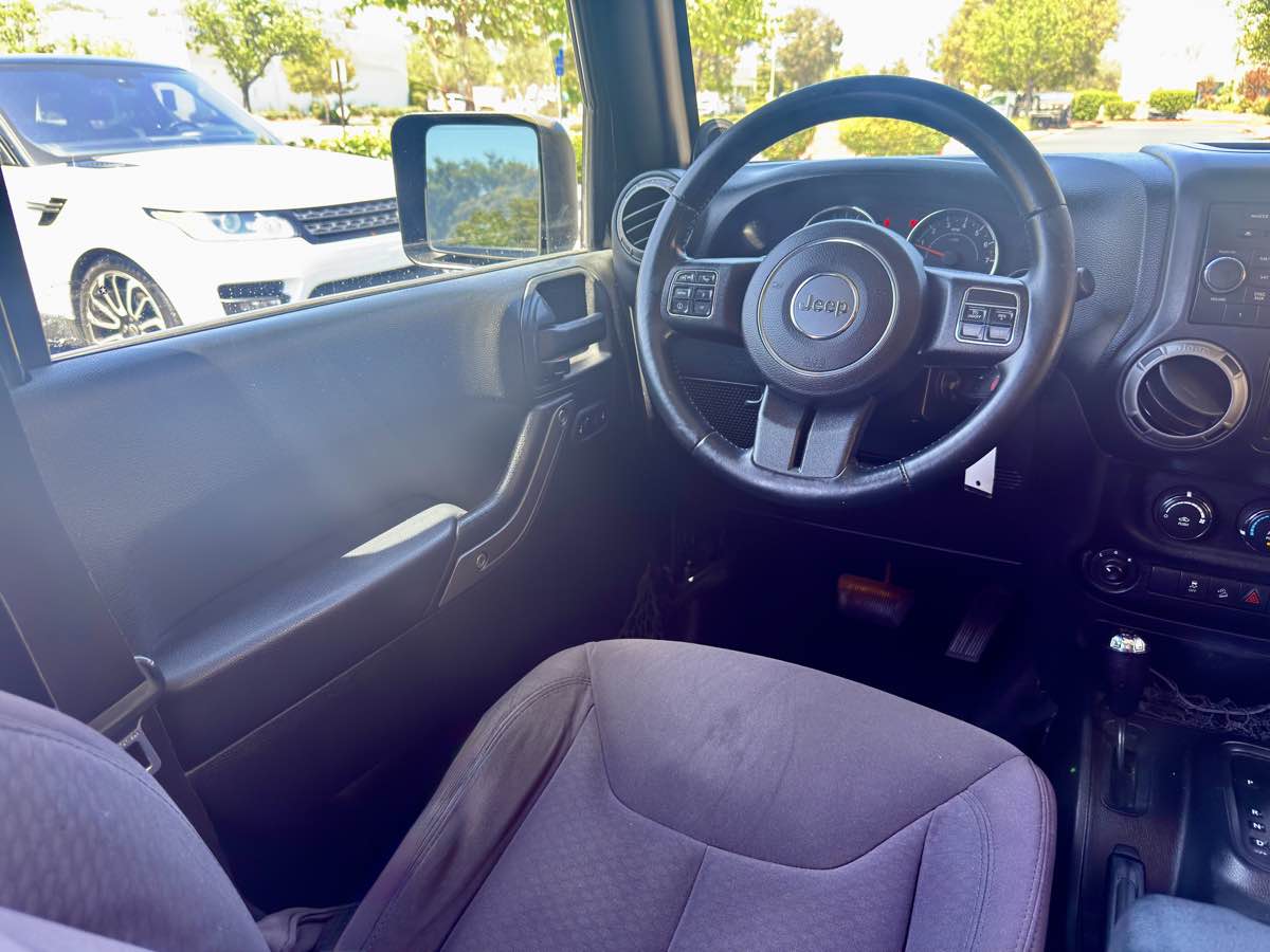 2013 Jeep Wrangler Unlimited Sport photo 20