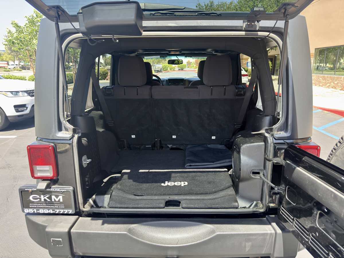 2013 Jeep Wrangler Unlimited Sport photo 51