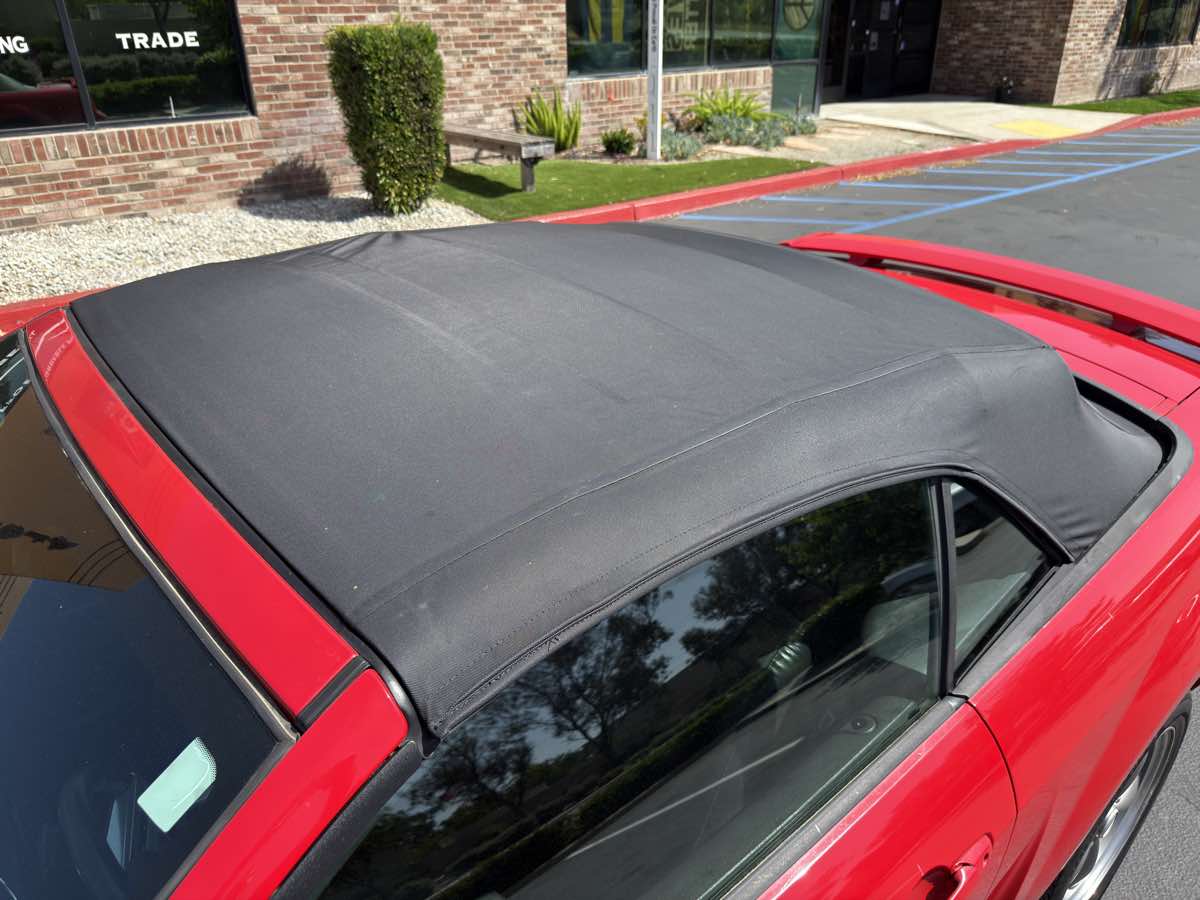 2005 Ford Mustang GT Deluxe - Photo 17