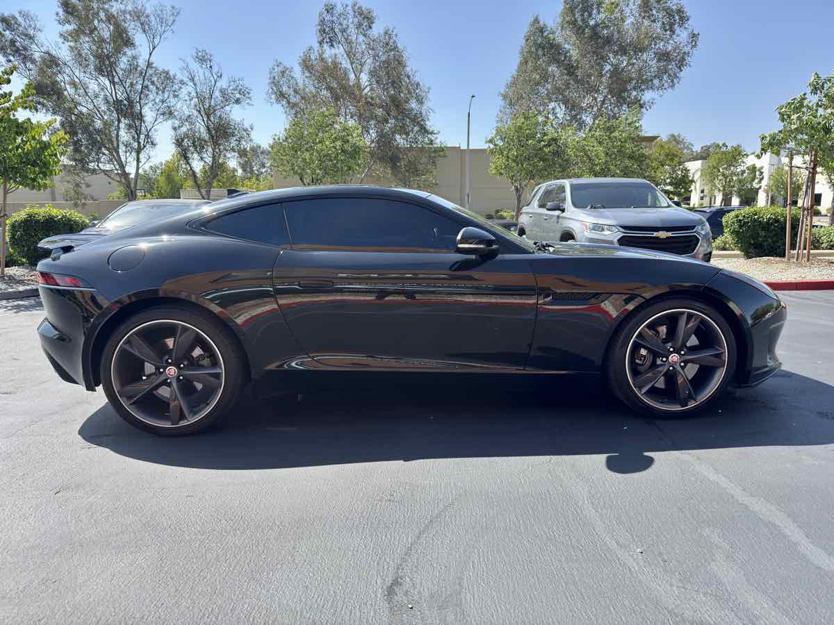 2018 Jaguar F-TYPE Base photo 8