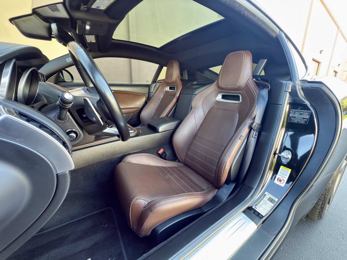 2018 Jaguar F-TYPE Base photo 37