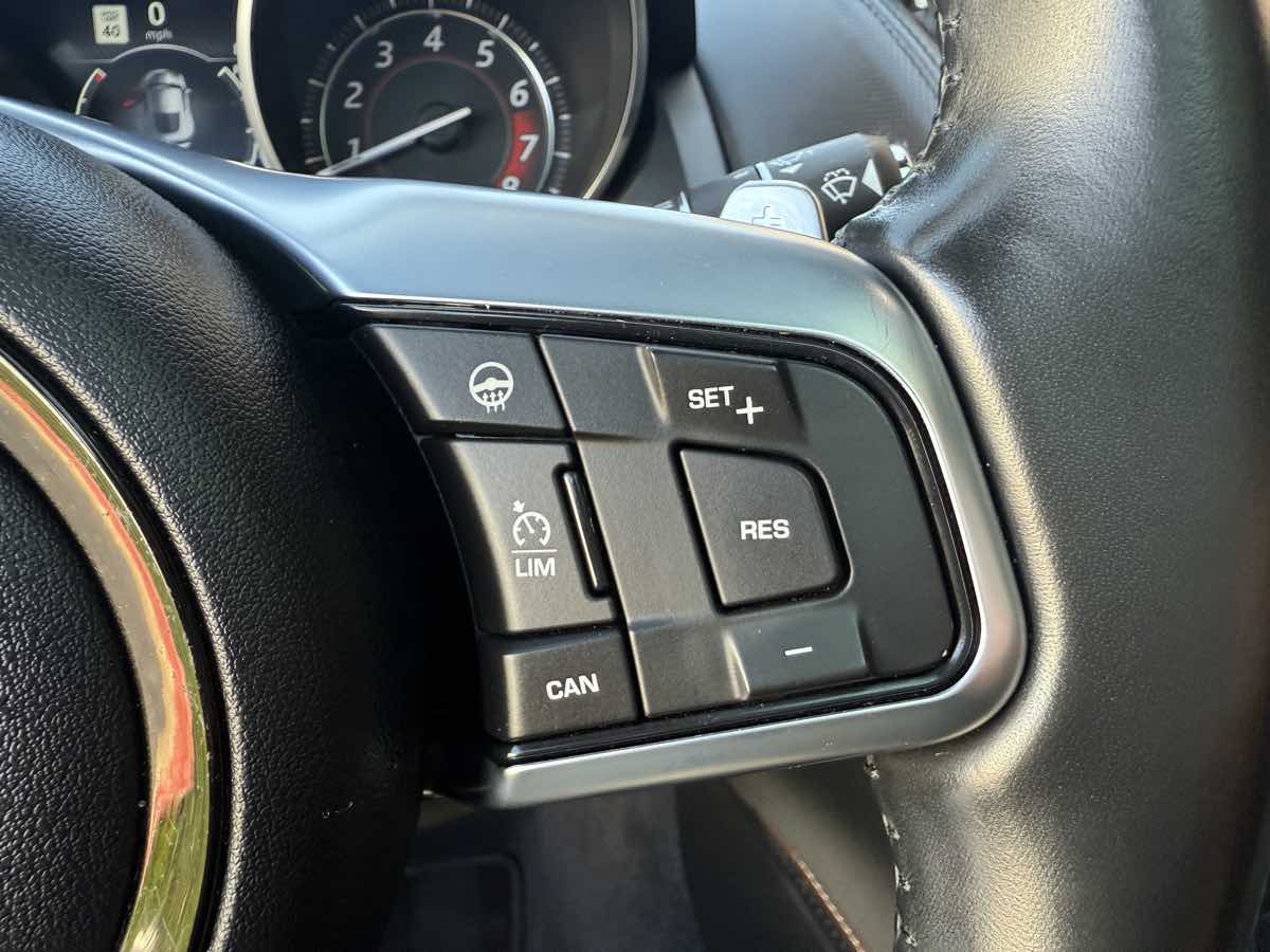 2018 Jaguar F-TYPE Base photo 42