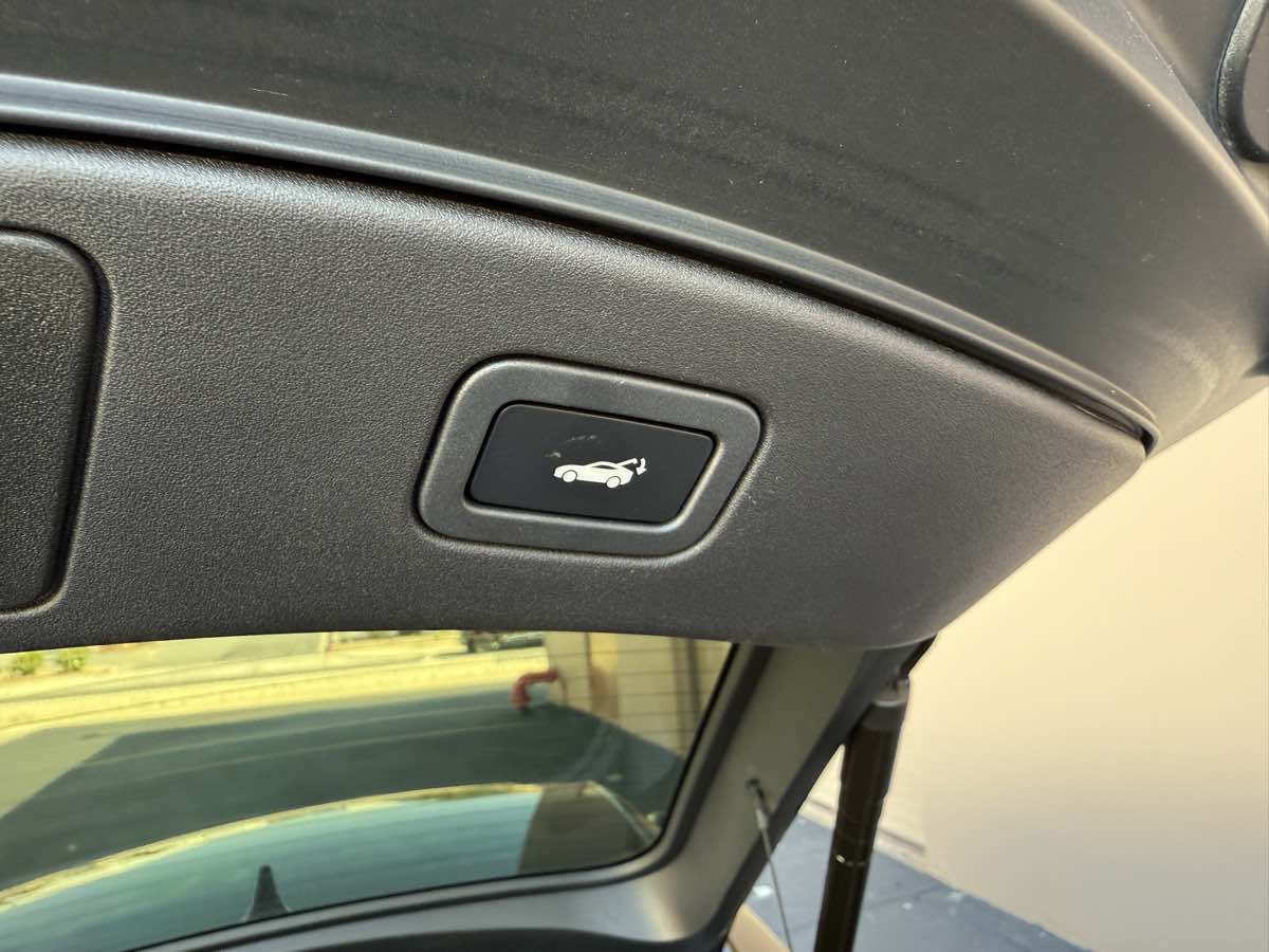2018 Jaguar F-TYPE Base photo 63