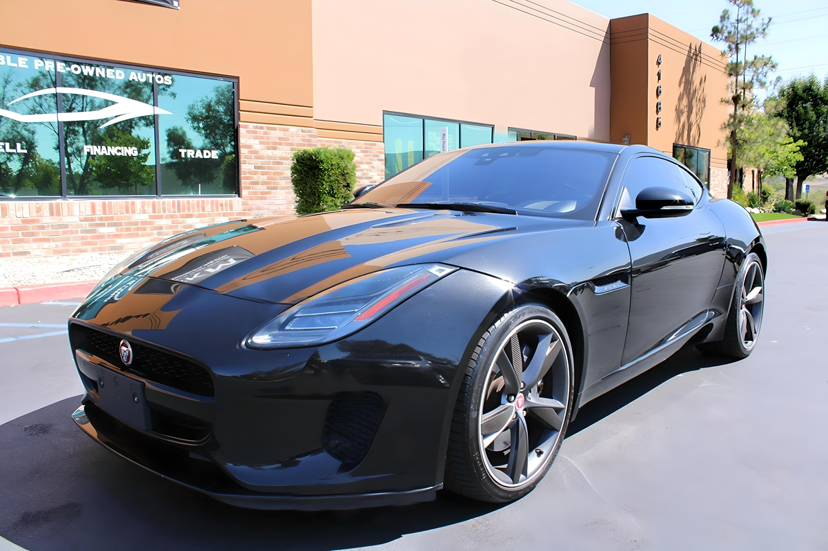 2018 Jaguar F-TYPE Base photo 14